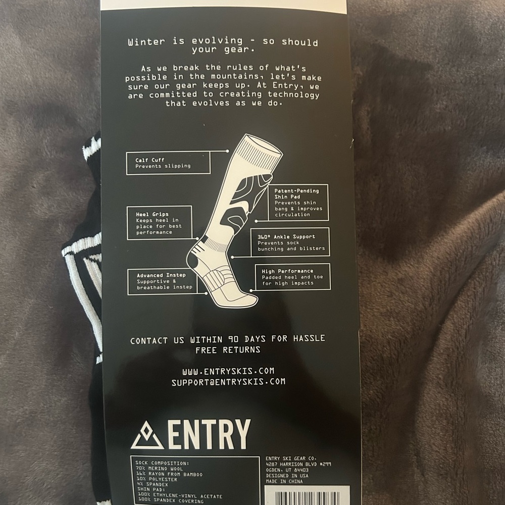 Entry Orange Athletic Socks Dynamic Design - Picture 3 of 3